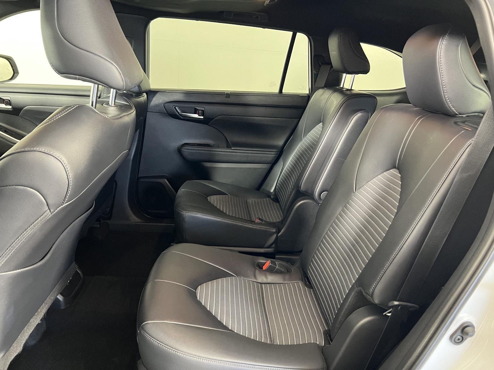 Used 2024 Wind Chill Pearl Toyota XSE image 26
