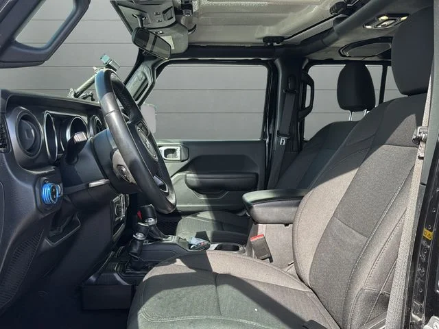 Used 2022 Black Jeep Sport image 10