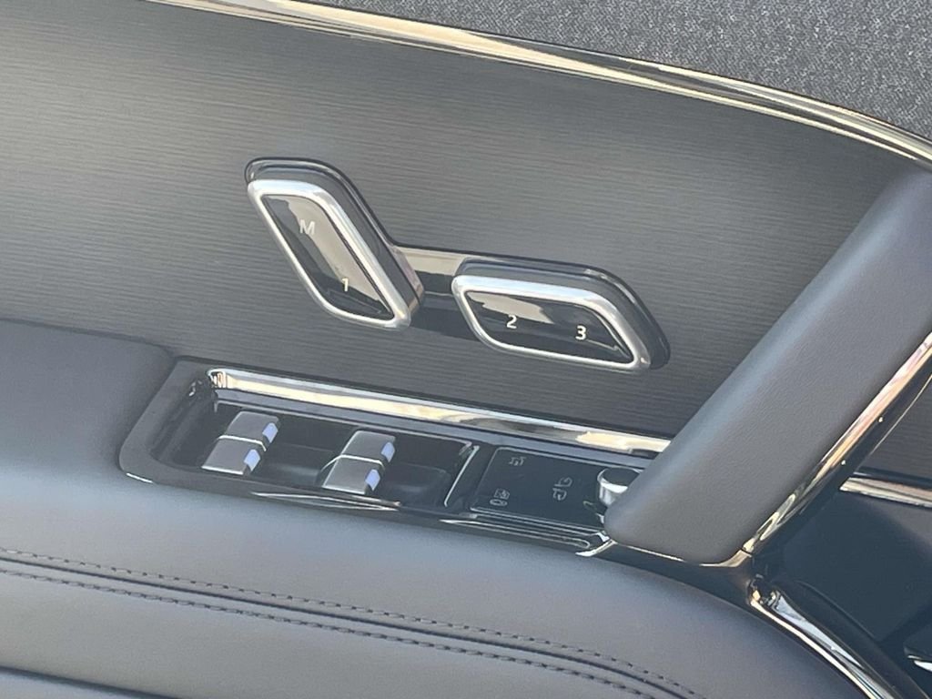 New 2026 Borasco Grey Land Rover Dynamic SE image 27