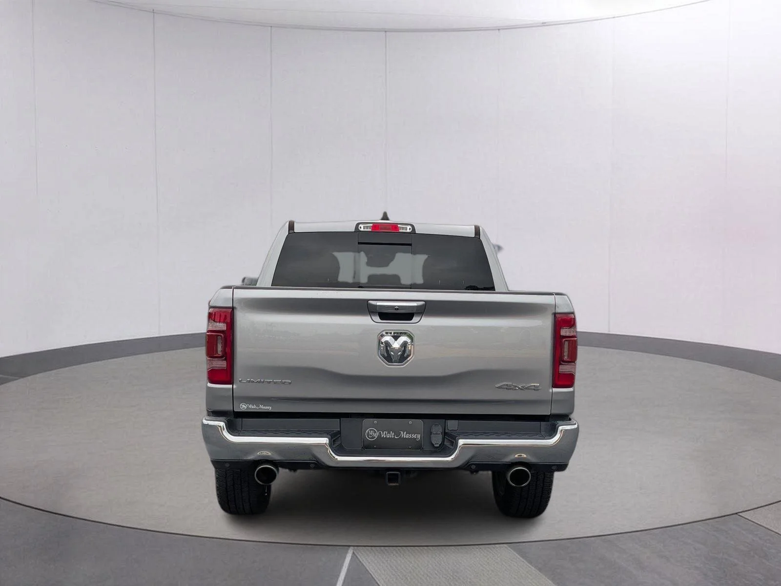 Used 2022 Billet Silver Metallic Clearcoat Ram Limited image 4