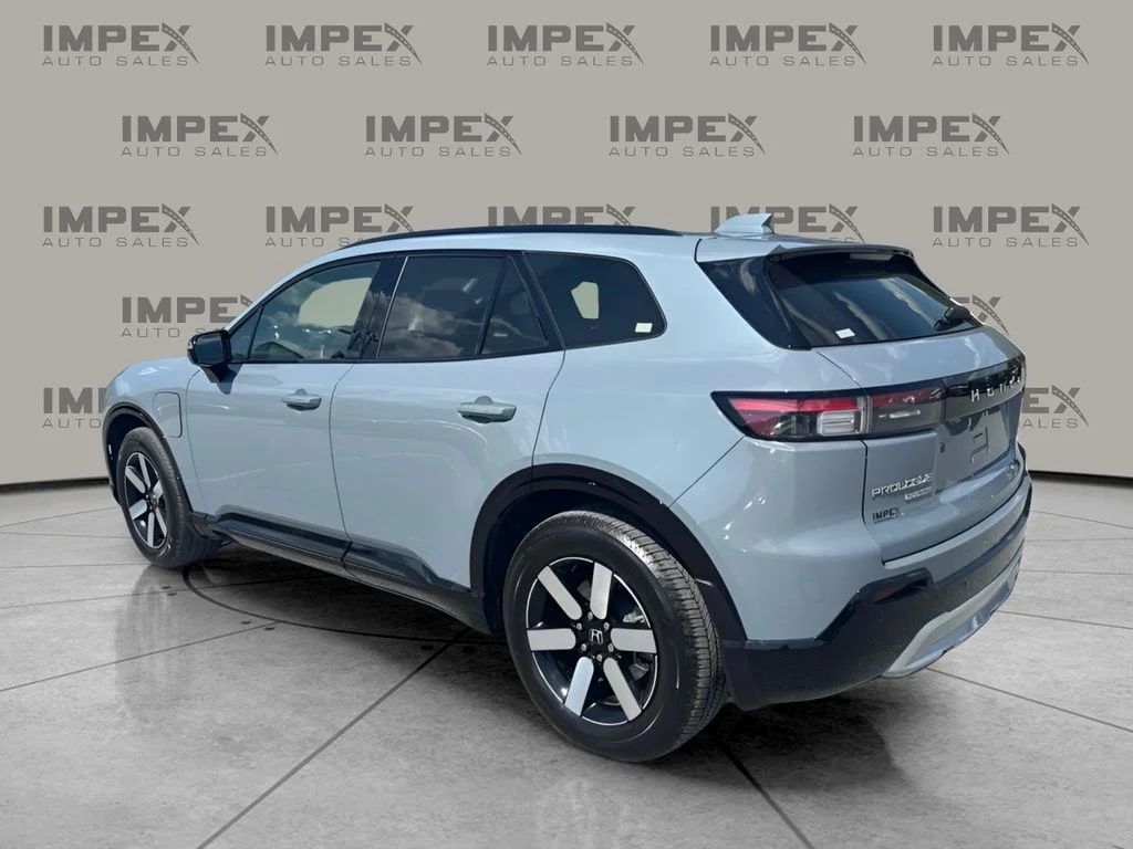 Used 2025 Blue Honda Touring image 2