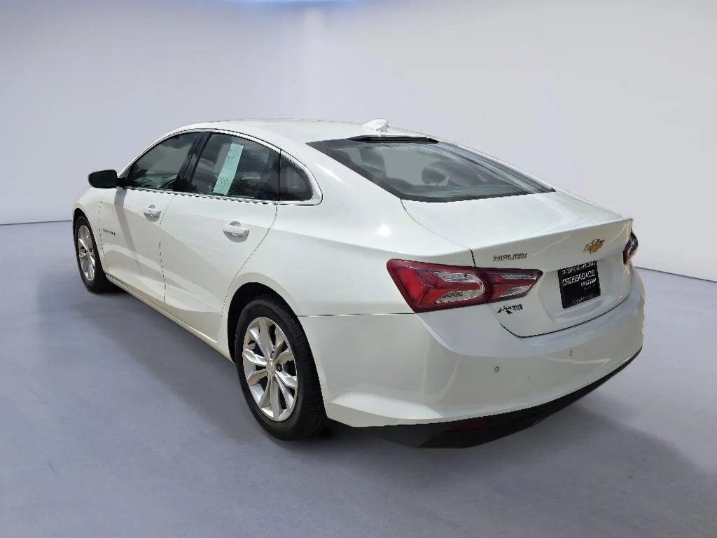 Used 2022 Summit White Chevrolet LT image 3