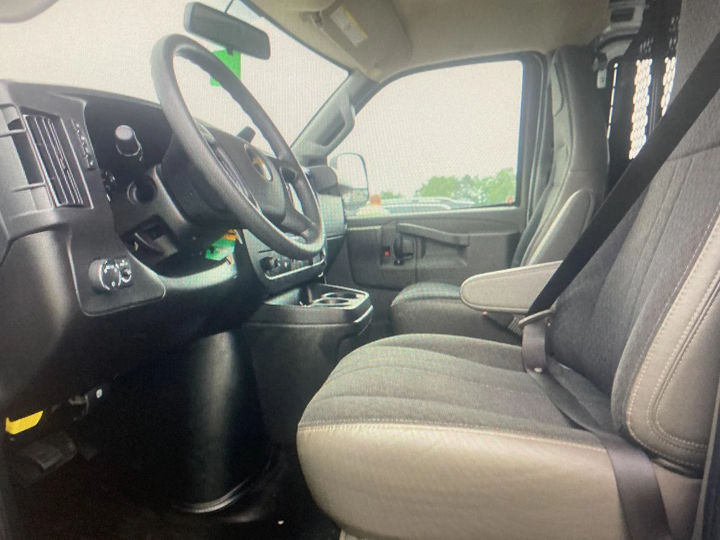 Used 2025 Summit White Chevrolet Cargo Van image 5