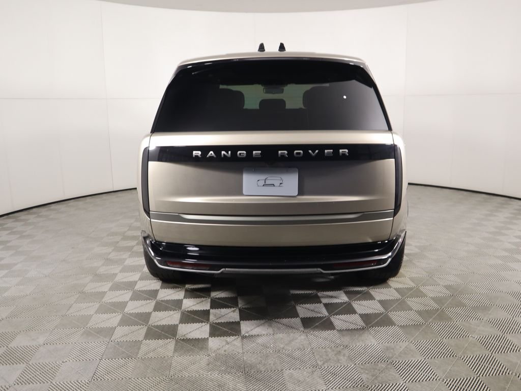 New 2026 Batumi Gold Land Rover SE image 6