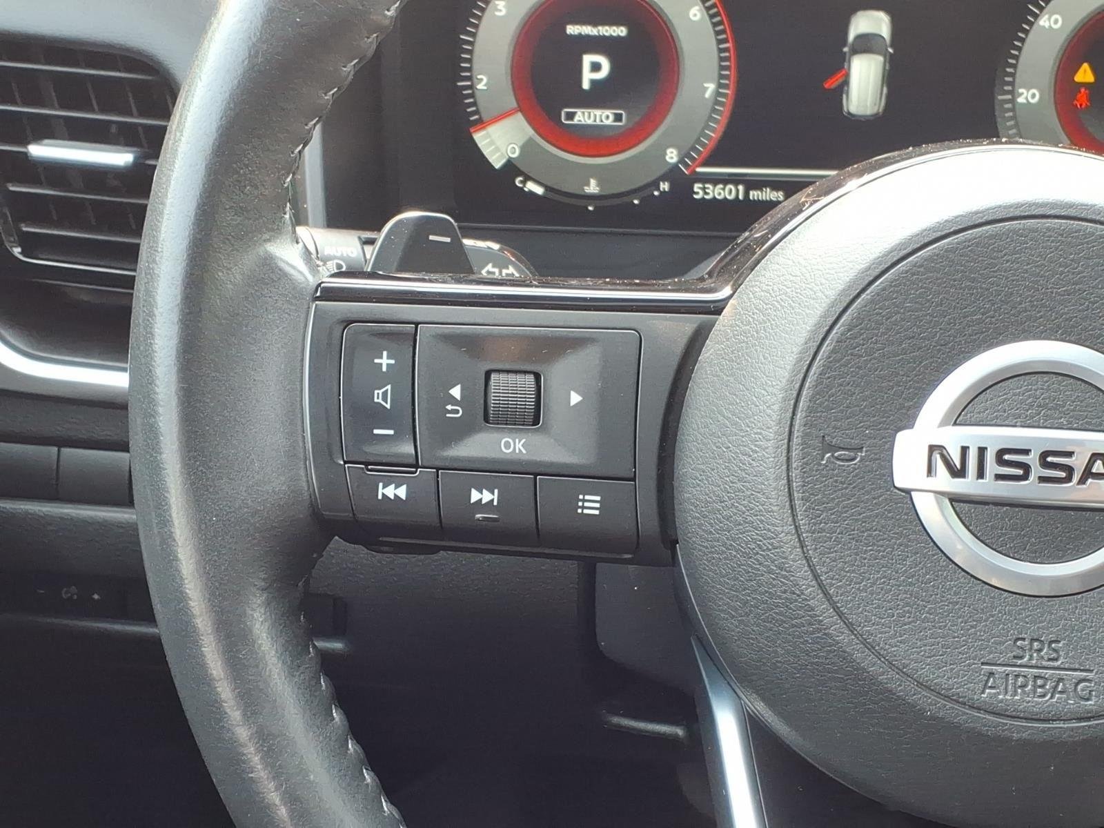 Used 2021 Pearl White Tricoat Nissan Platinum image 14