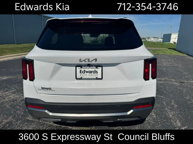 2025 Kia Sorento EX - Photo 7
