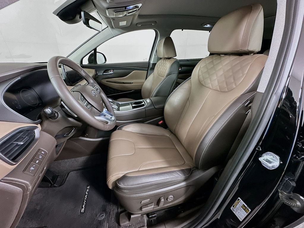 Used 2023 Black Hyundai Limited image 21