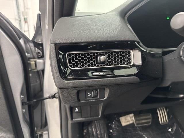 2026 Honda Civic Hatchback Sport - Photo 18