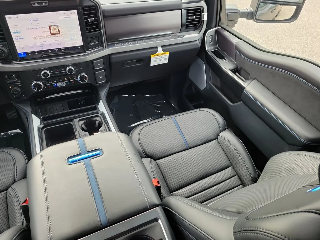 2026 Ford F-250 Super Duty Platinum - Photo 11