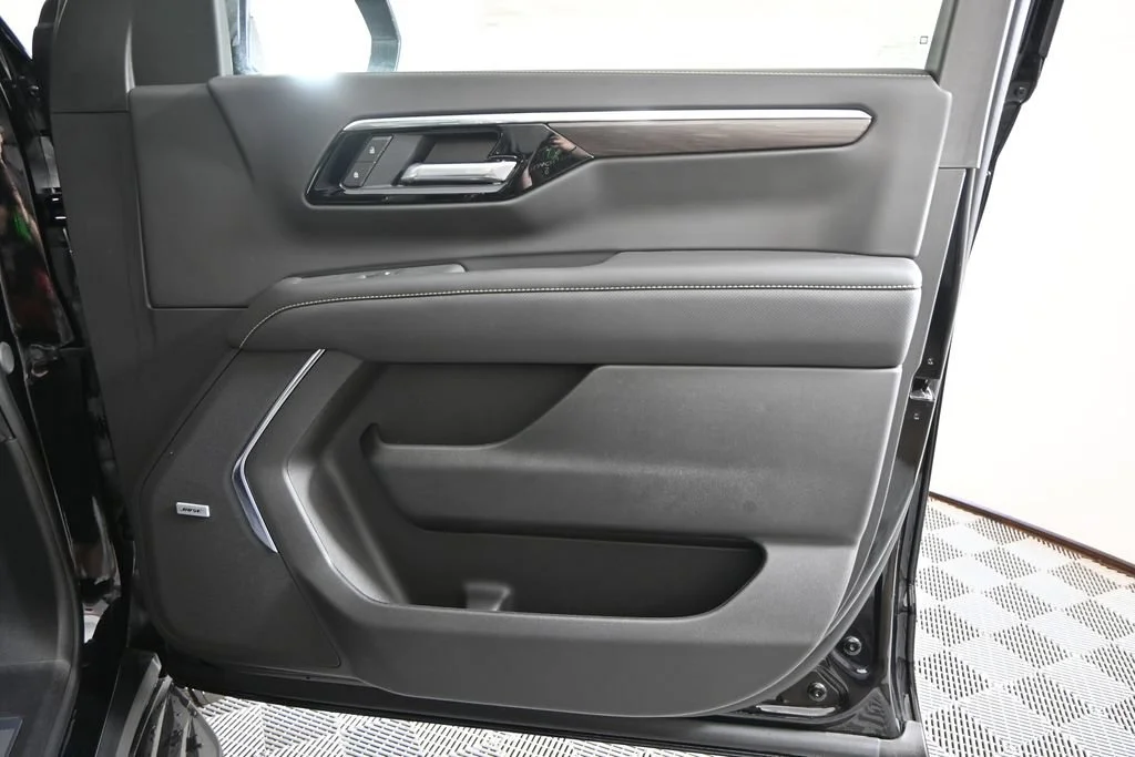 2026 Chevrolet Tahoe Premier - Photo 12