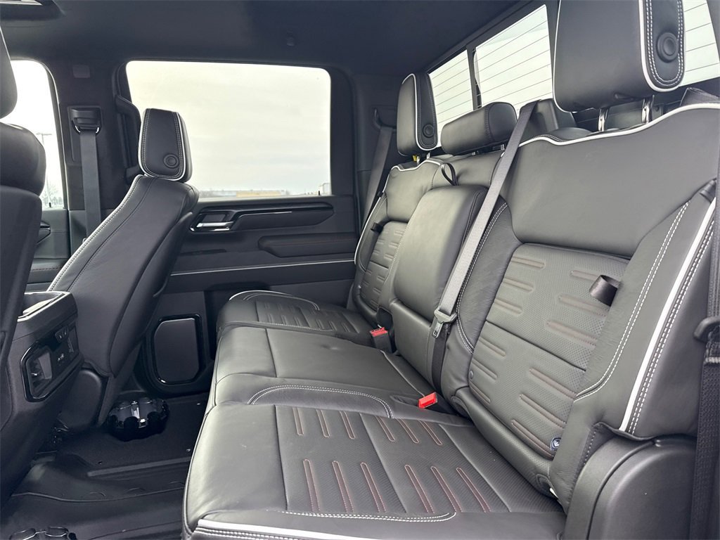 2026 GMC SIERRA HD - Image 32