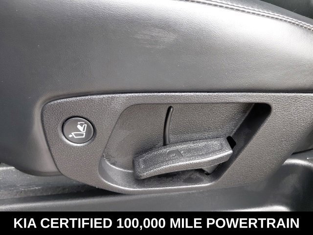 Used 2025 Black Kia S image 27