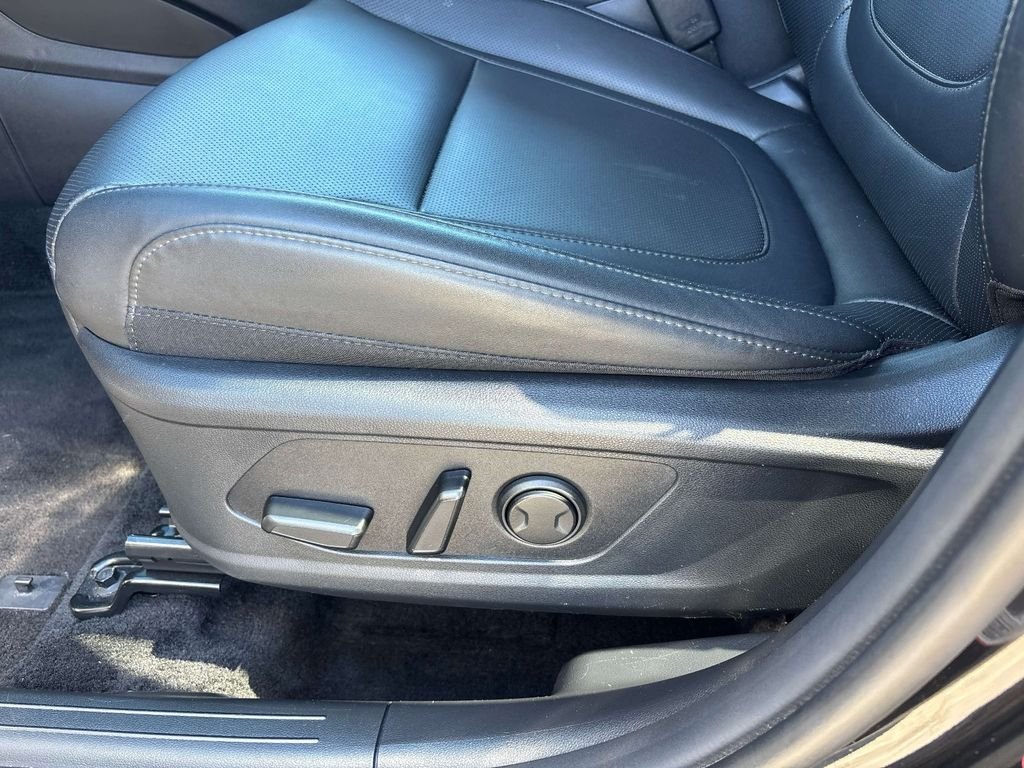 Used 2023 Black Hyundai XRT image 31