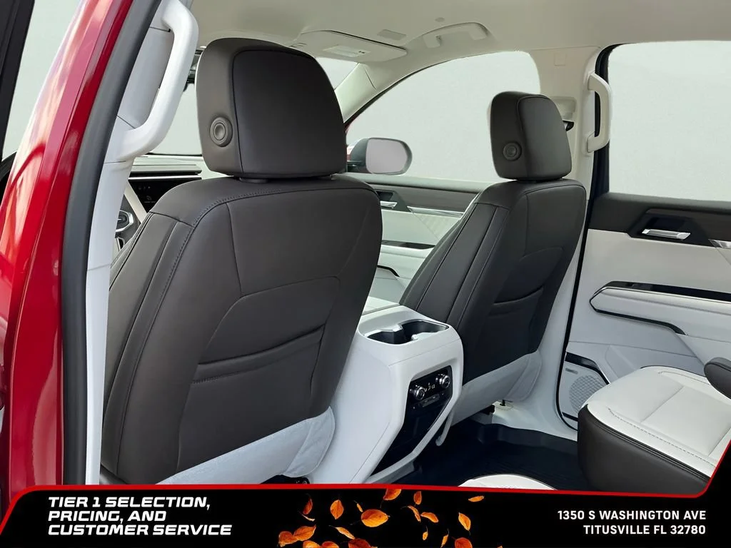 2026 GMC Acadia Denali - Photo 30