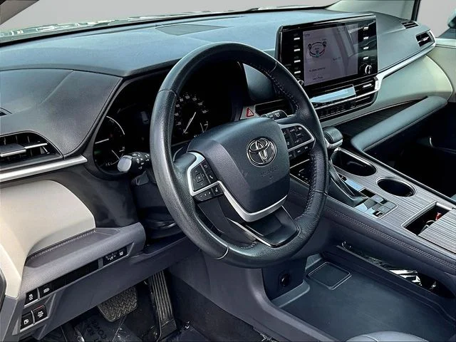 Used 2023 Silver Toyota XLE image 16