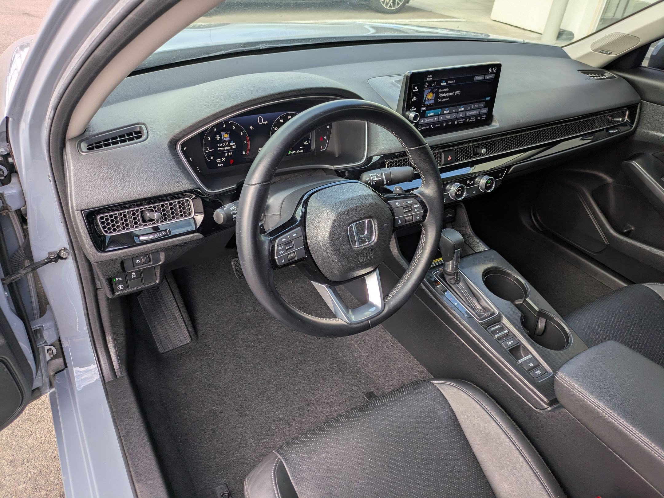 Used 2024 Sonic Gray Pearl Honda Touring image 15