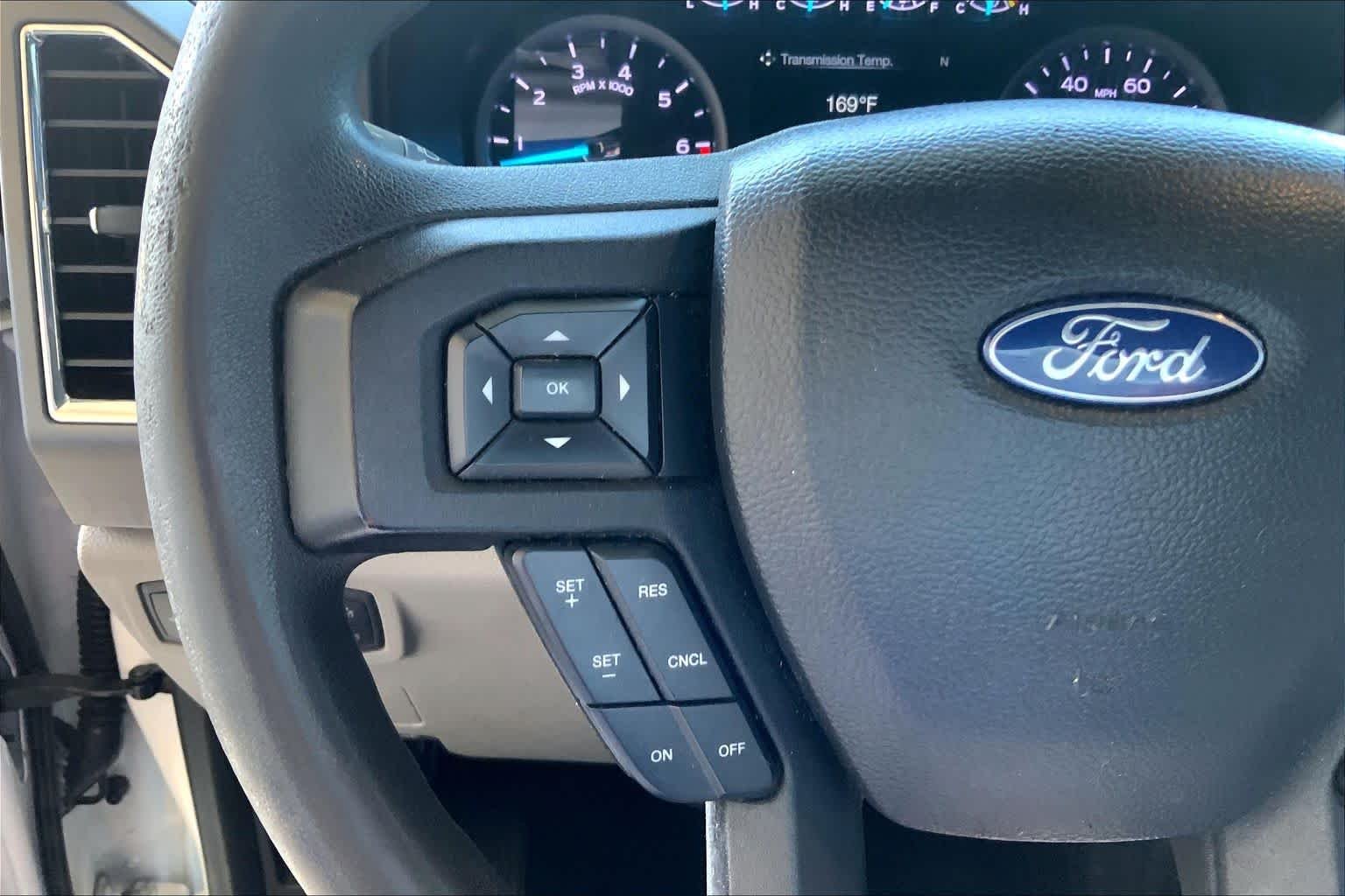 Used 2018 Oxford White Ford XLT image 22