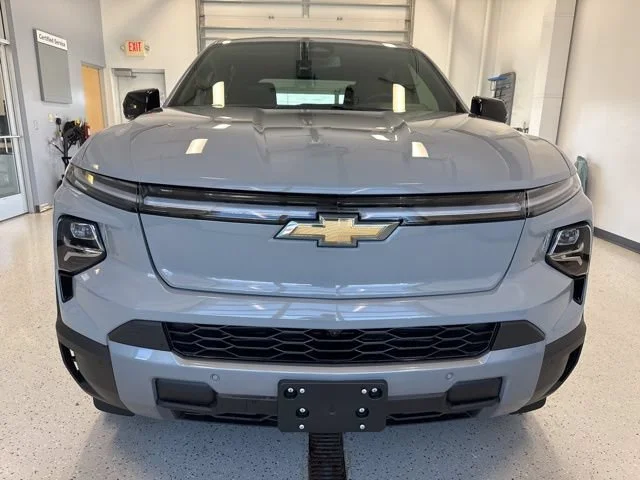 2026 Chevrolet Silverado EV LT - Photo 8