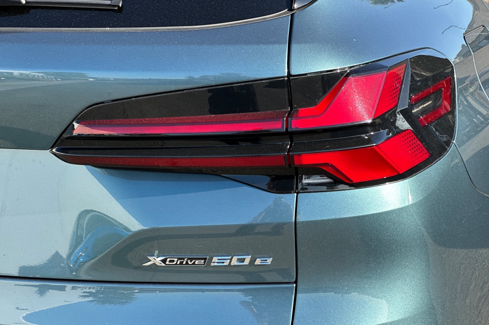 Used 2024 Blue BMW xDrive50e image 30