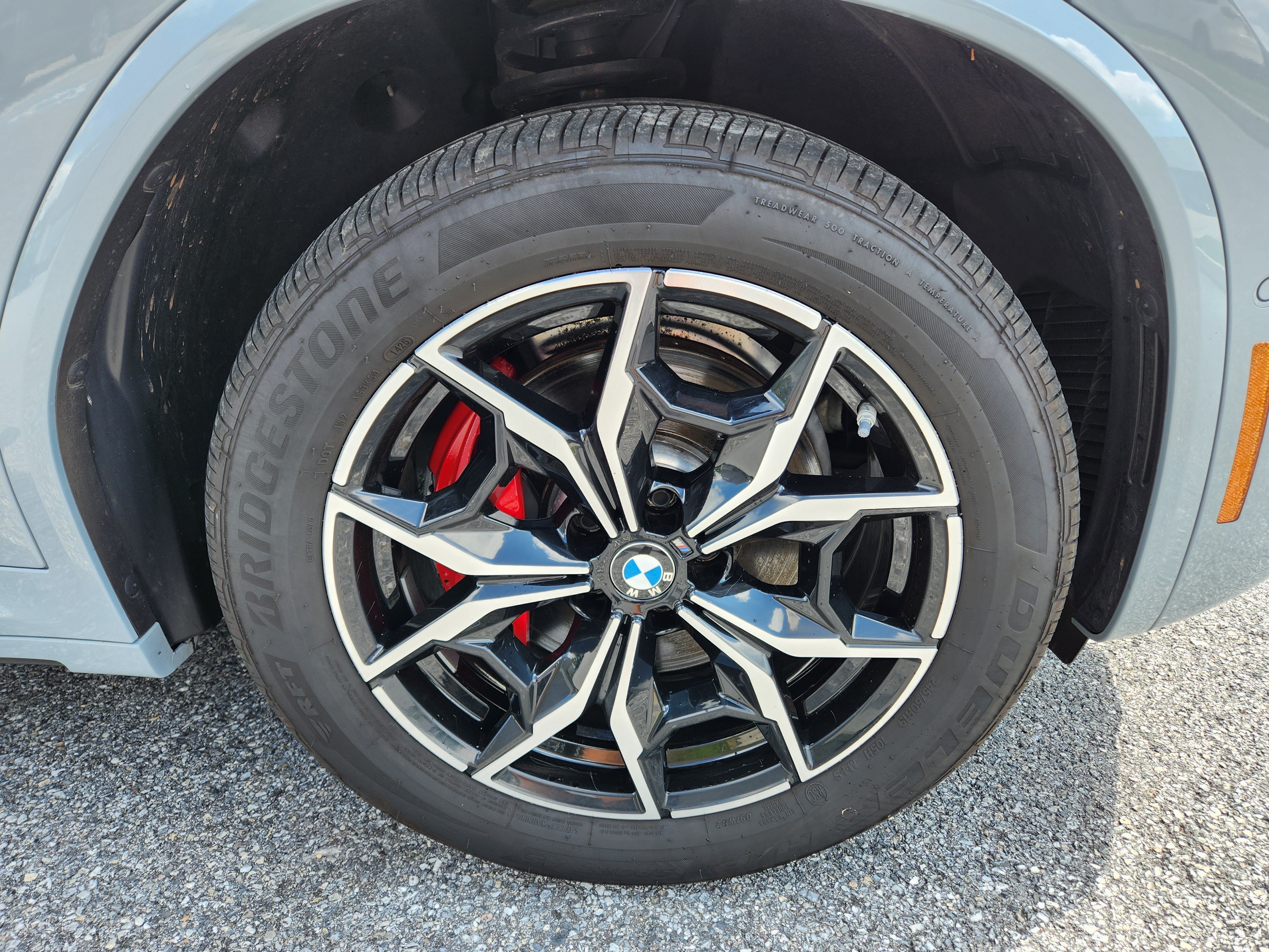 Used 2024  BMW  image 7