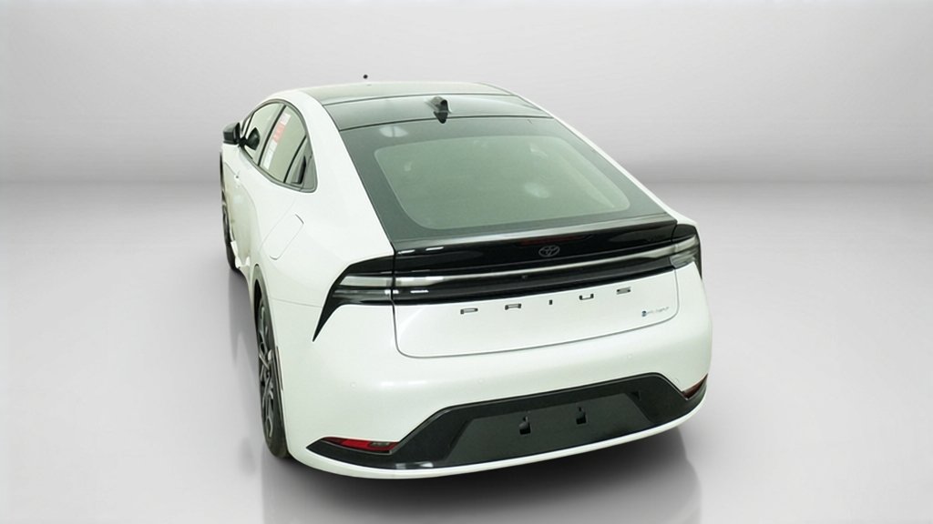 New 2026 Wind Chill Pearl Toyota XSE image 13