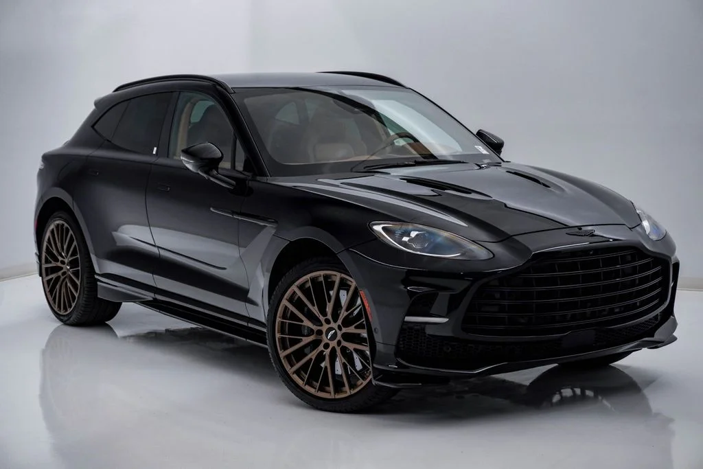 Used 2025 Q Oberon Black Aston Martin 707 image 3