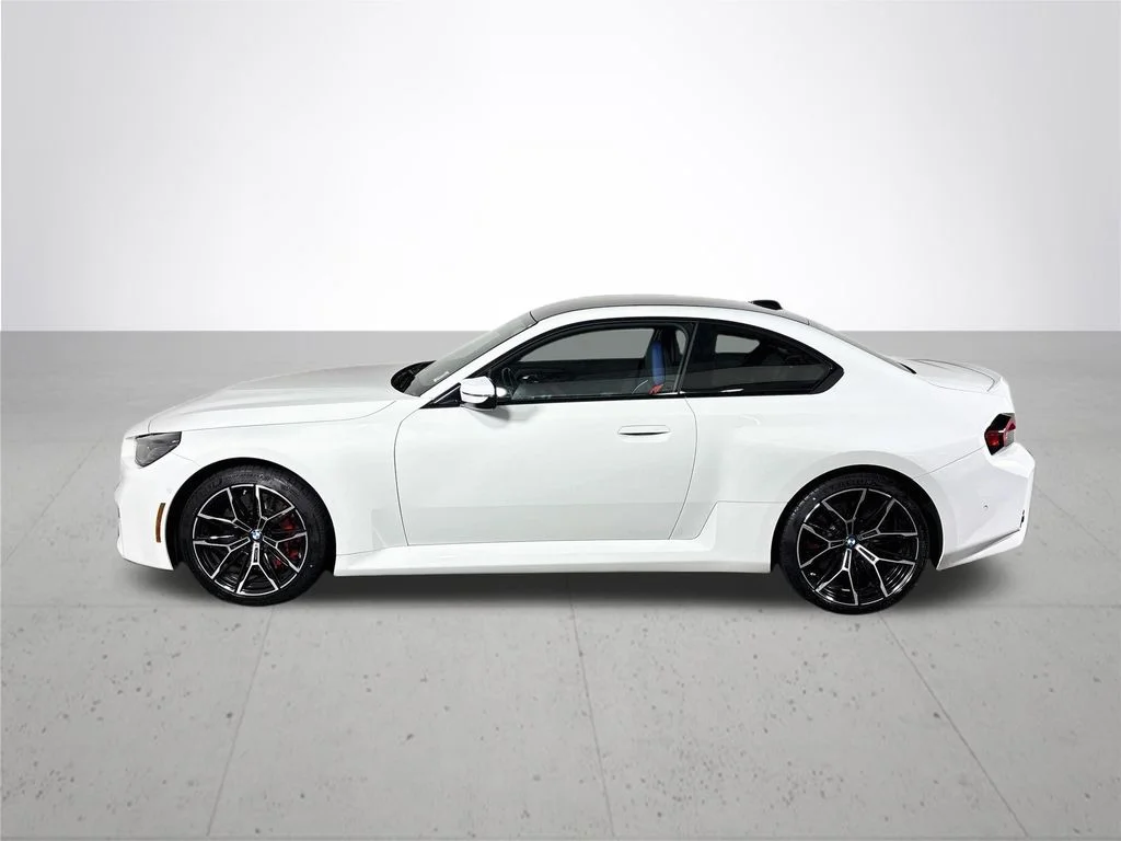 Used 2024 White BMW Base image 9