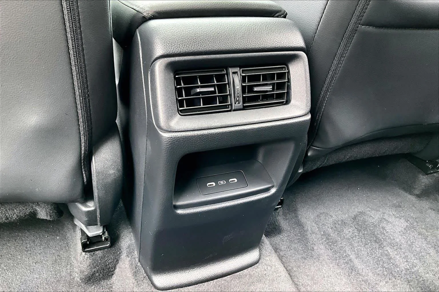 Used 2024 Canyon River Blue Metallic Honda EX-L image 10