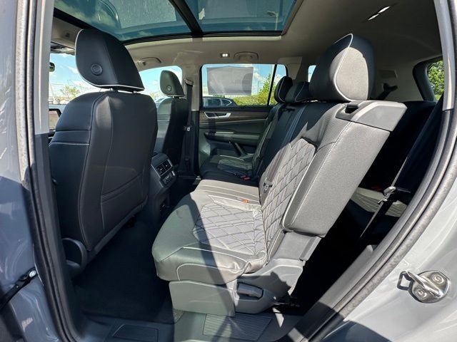 New 2026 Pure Gray Volkswagen 2.0T SEL Premium R-Line image 29