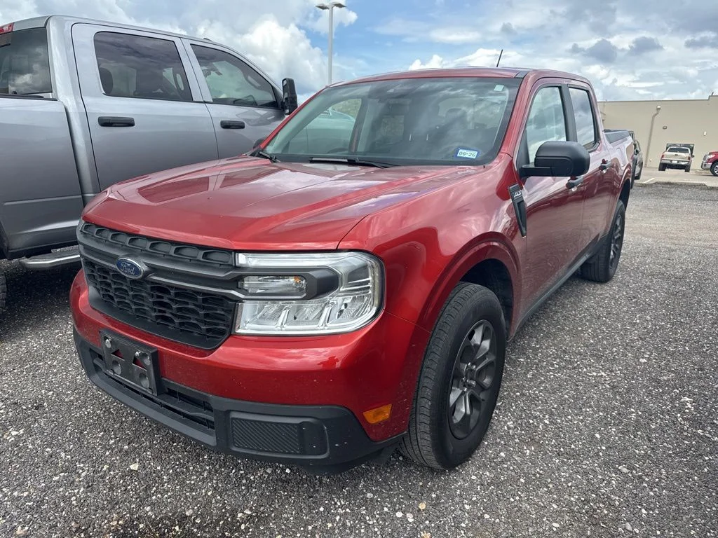 Used 2024 Red Ford XLT image 1