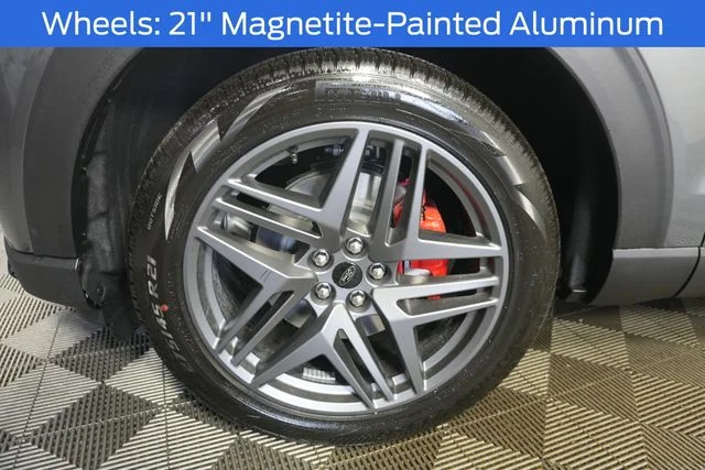 New 2027 Carbonized Gray Metallic Ford ST-Line image 15