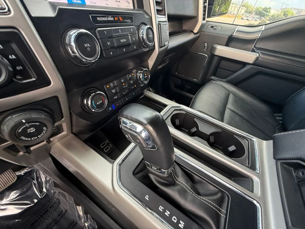 Used 2019 Blue Ford Lariat image 22