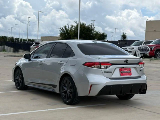 Certified Used 2024 CLASSIC SILVER METALLIC Toyota SE image 6