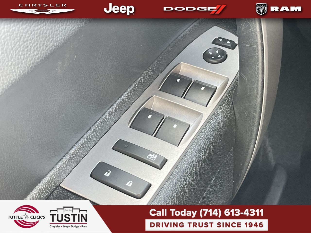 Used 2011 Stealth Gray Metallic GMC SLE image 31