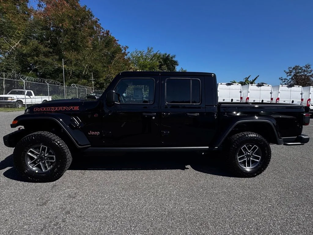 New 2026 Black Jeep Mojave X image 8