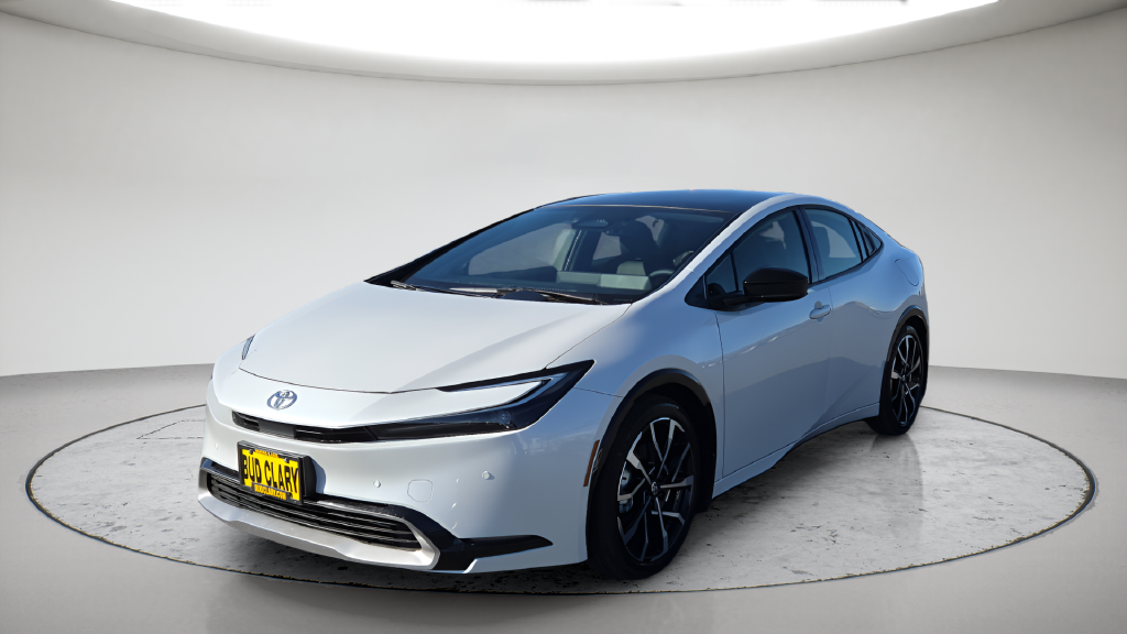 New 2027 Wind Chill Pearl Toyota XSE image 13