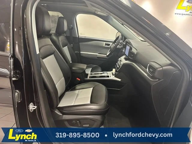 Used 2024 Black Ford XLT image 9