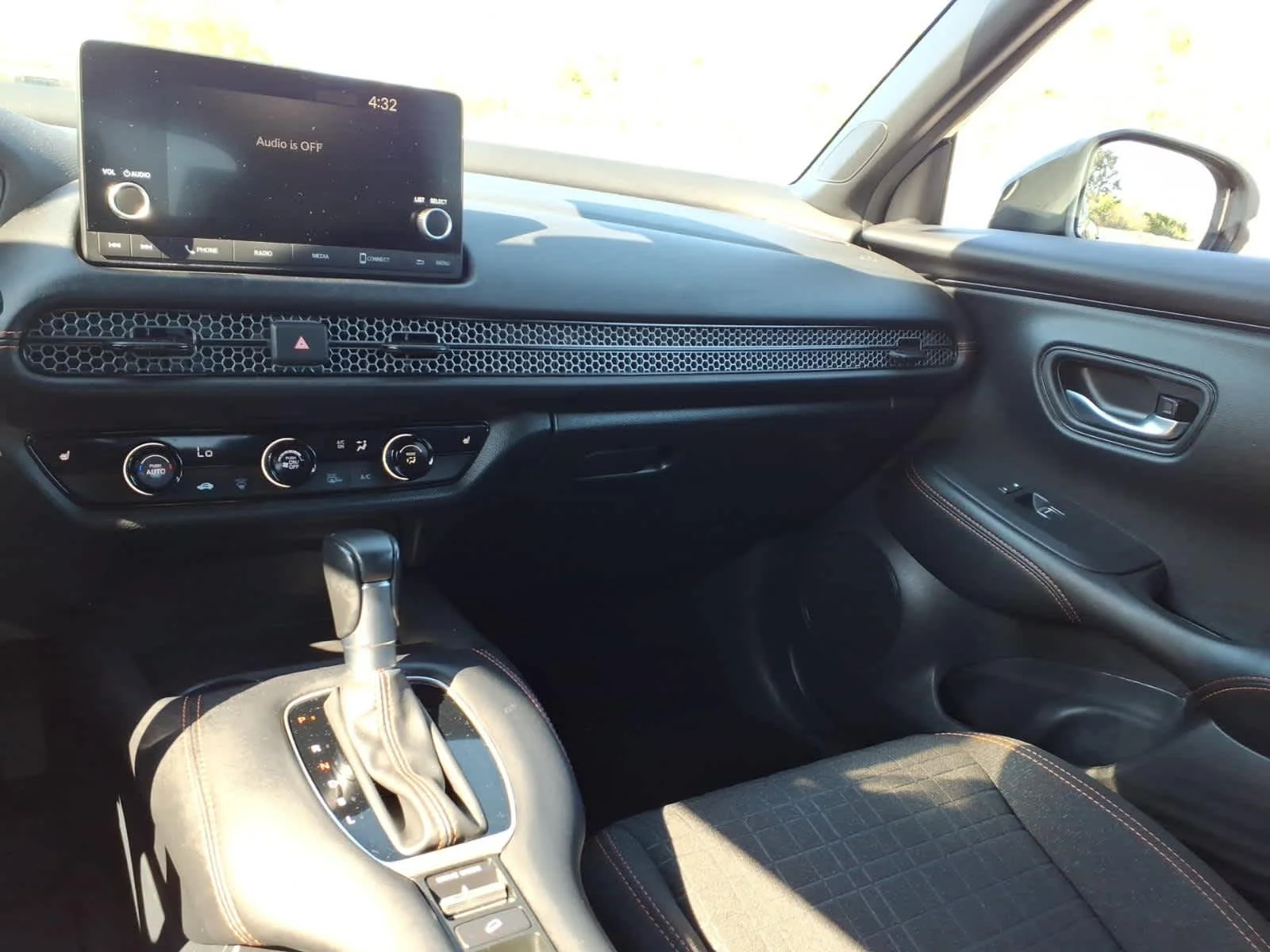 2025 Honda HR-V Sport - Photo 14