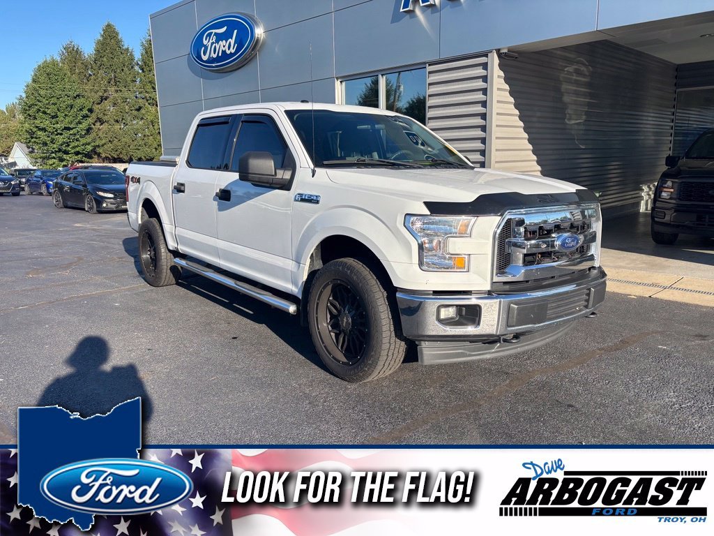 Used 2017 Oxford White Ford XLT image 1
