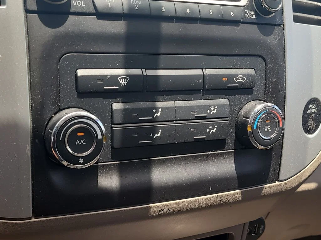 Used 2017 White Nissan SV image 18