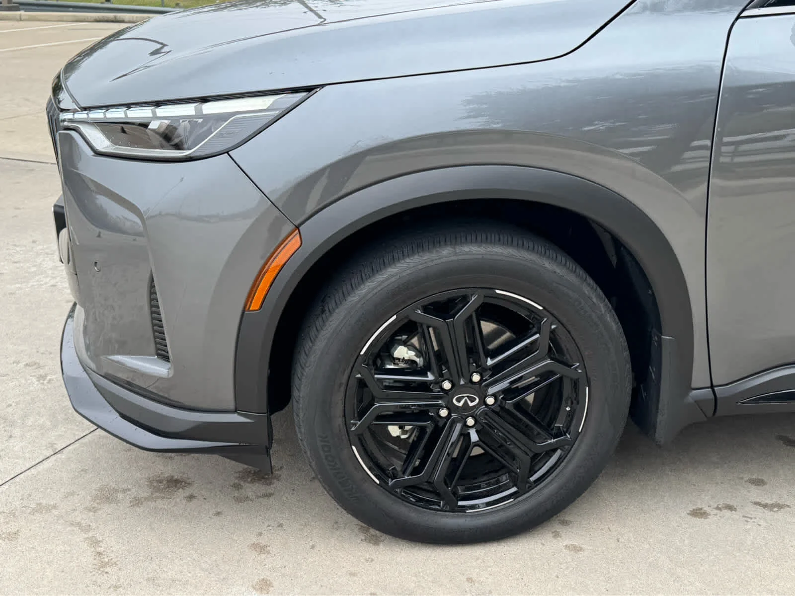 2026 INFINITI QX60 LUXE - Photo 8