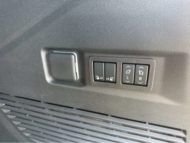 Used 2025 Sterling Gray Metallic Chevrolet High Country image 33