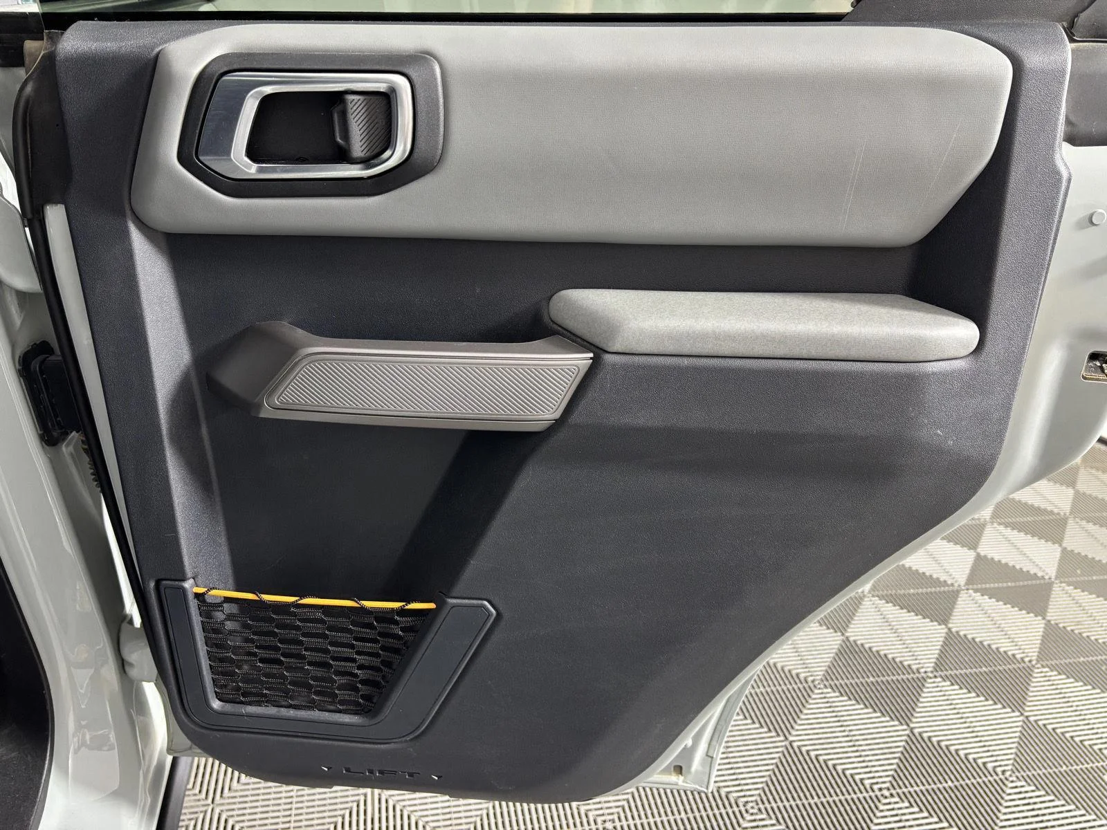 Used 2023 Cactus Gray Ford Badlands image 20