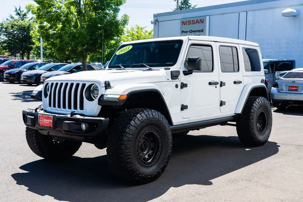 Used 2023 White Jeep Rubicon 4xe image 3
