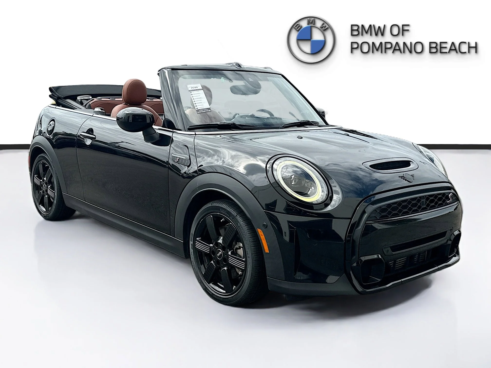 2023 MINI Convertible Cooper S's photo