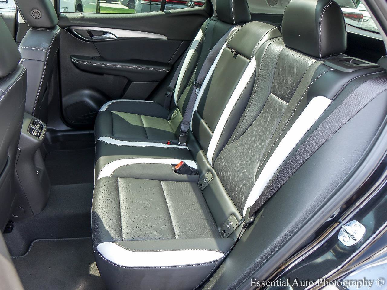 Used 2024 Ebony Twilight Metallic Buick Sport Touring image 10