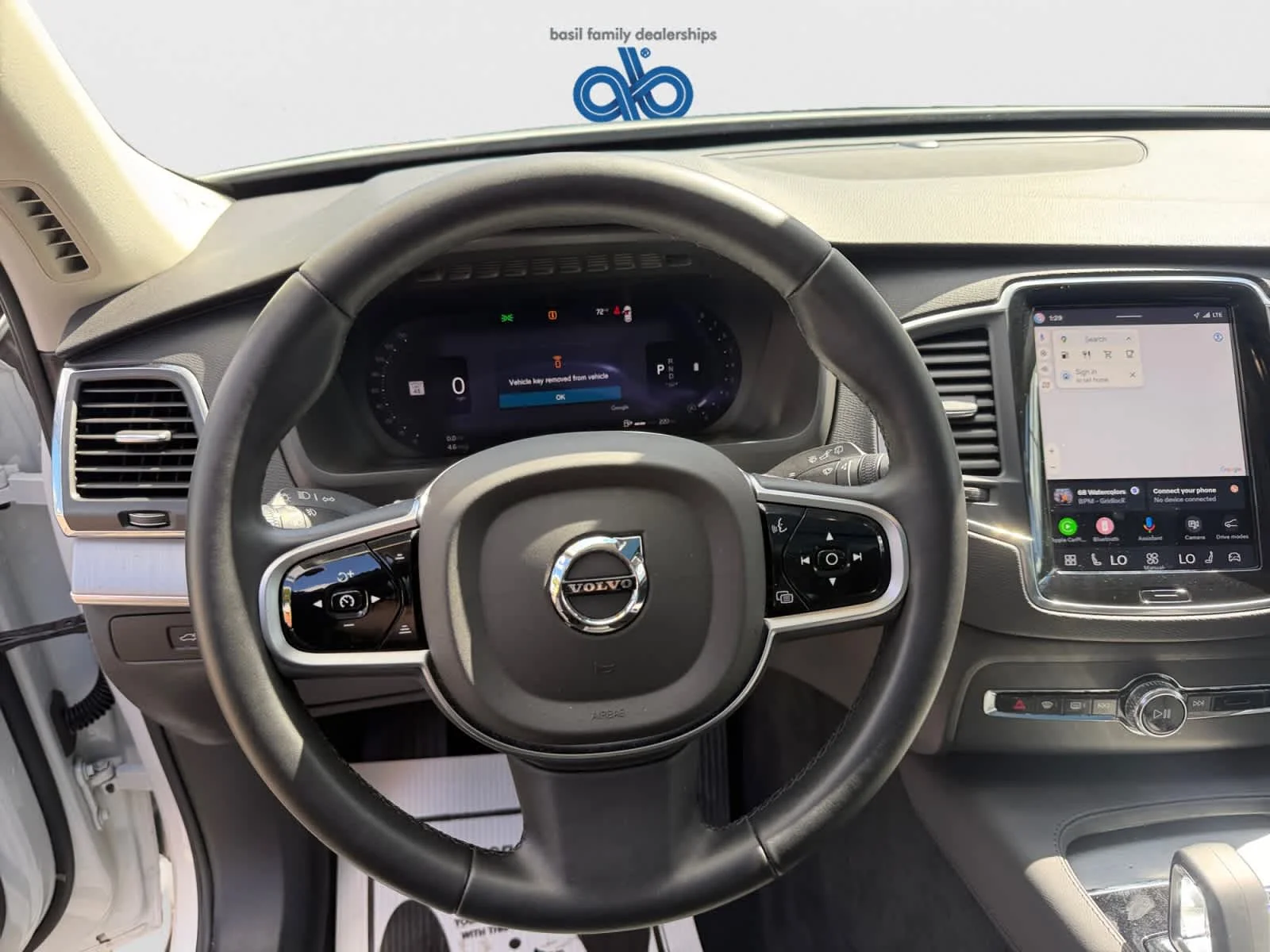 Used 2025 Crystal White Metallic Volvo Core image 15