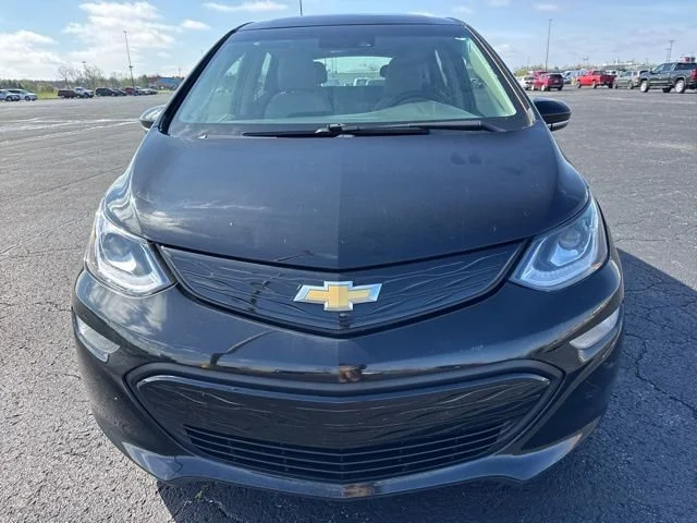 Used 2021 Chevrolet Bolt EV LT with VIN 1G1FY6S04M4102041 for sale in Defiance, OH