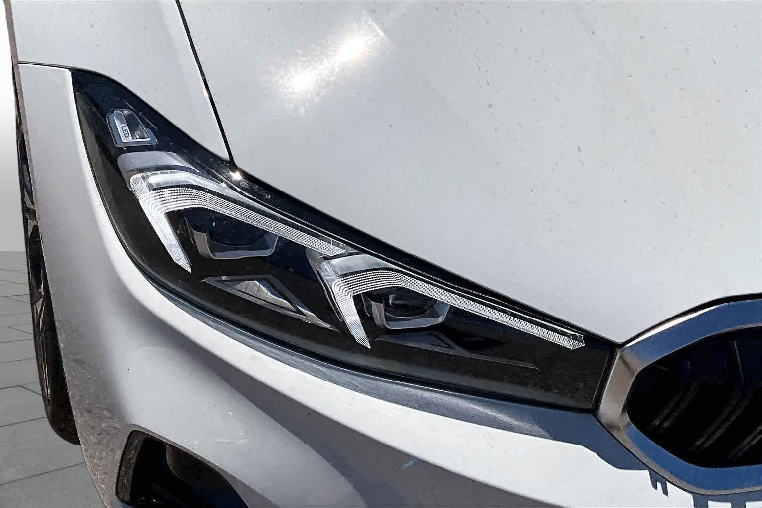 New 2026 Alpine White BMW 330i xDrive image 13