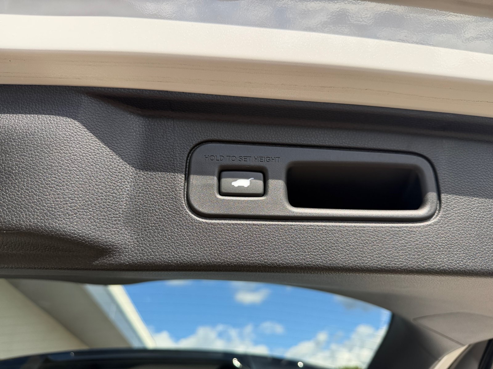 Certified Used 2025 Platinum White Pearl Honda Touring image 40